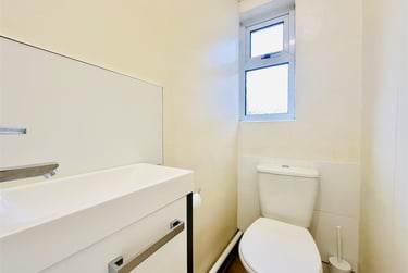 5 bed house, Harlaxton Drive, Lenton, Nottingham, NG71JE - Image 12